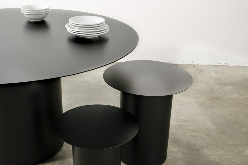Chiodo 7 - Dining table